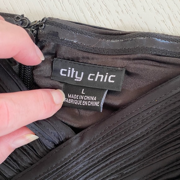 ‼️SALE‼️ City Chic - ‘Dress Couture’ - Picture 5 of 9